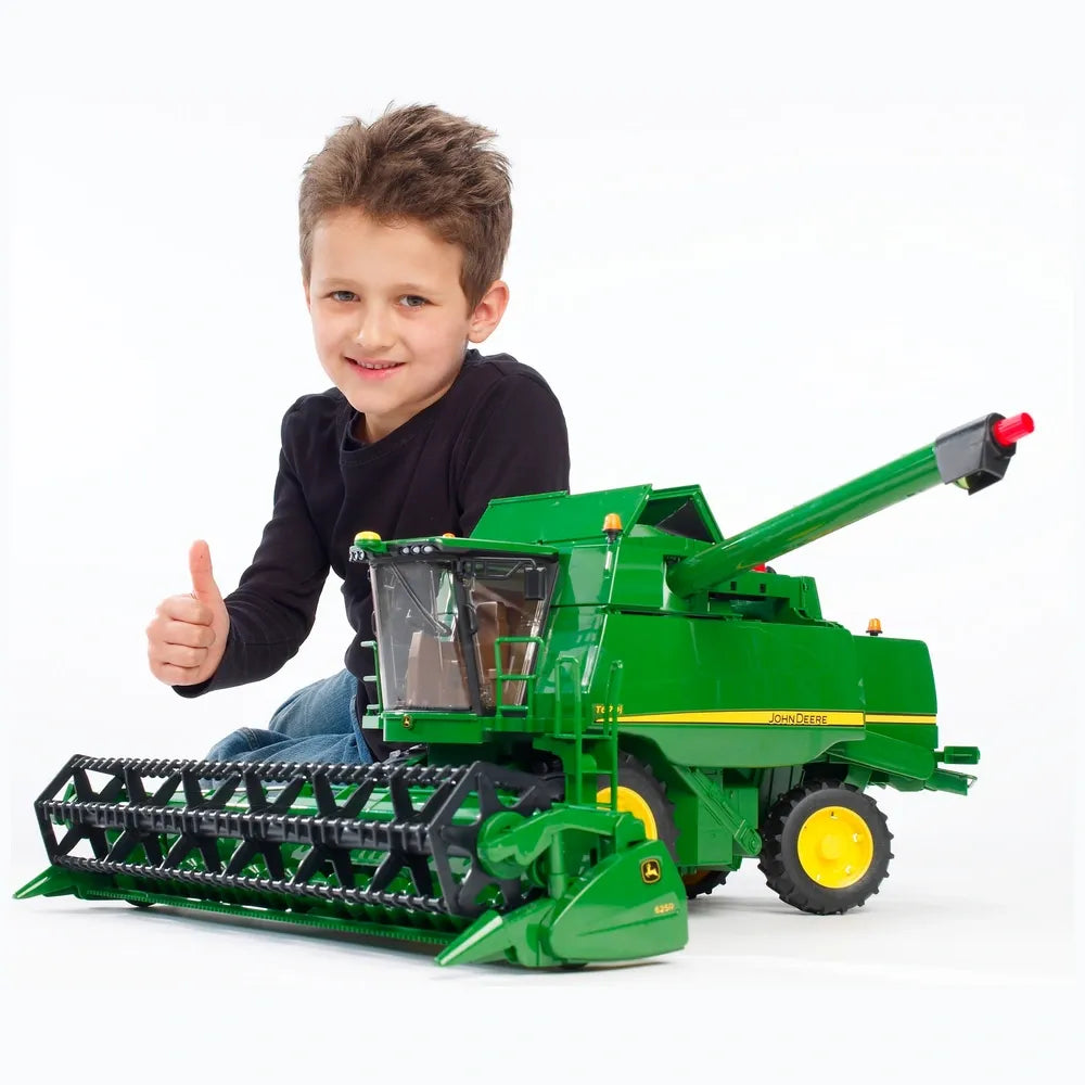 Bruder 1:16 John Deere T670i Combine Harvester Farm Vehicle Toy
