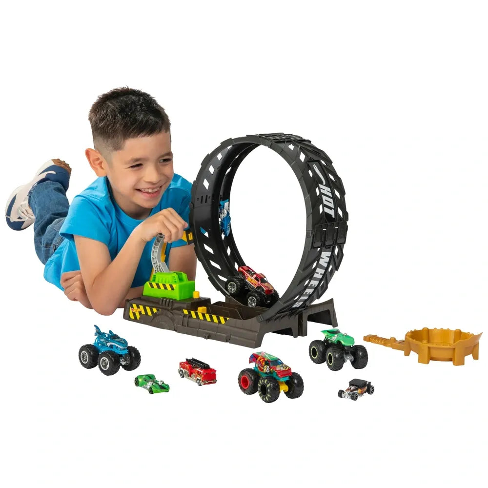 Hot Wheels Monster Trucks Loop Playset with 8 Exciting Die-Cast Cars