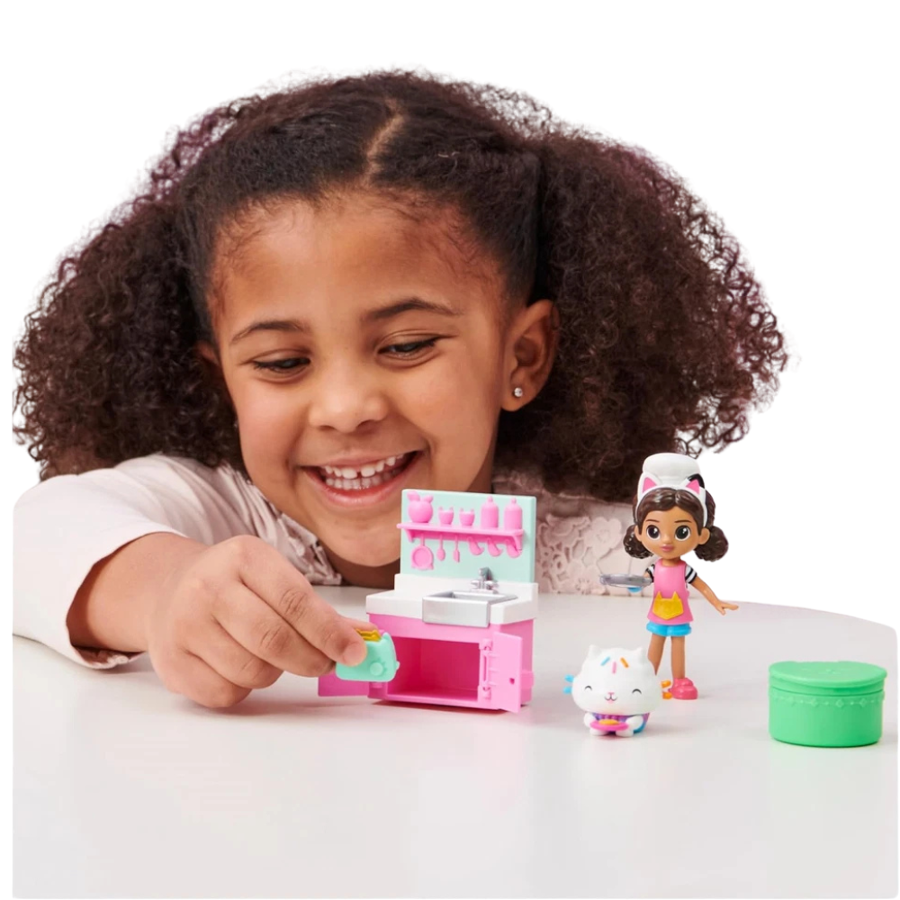Gabby's Dollhouse Lunch & Munch Kitchen Playset 2 Figures Gabby Cakey Cat Kids 3+ New