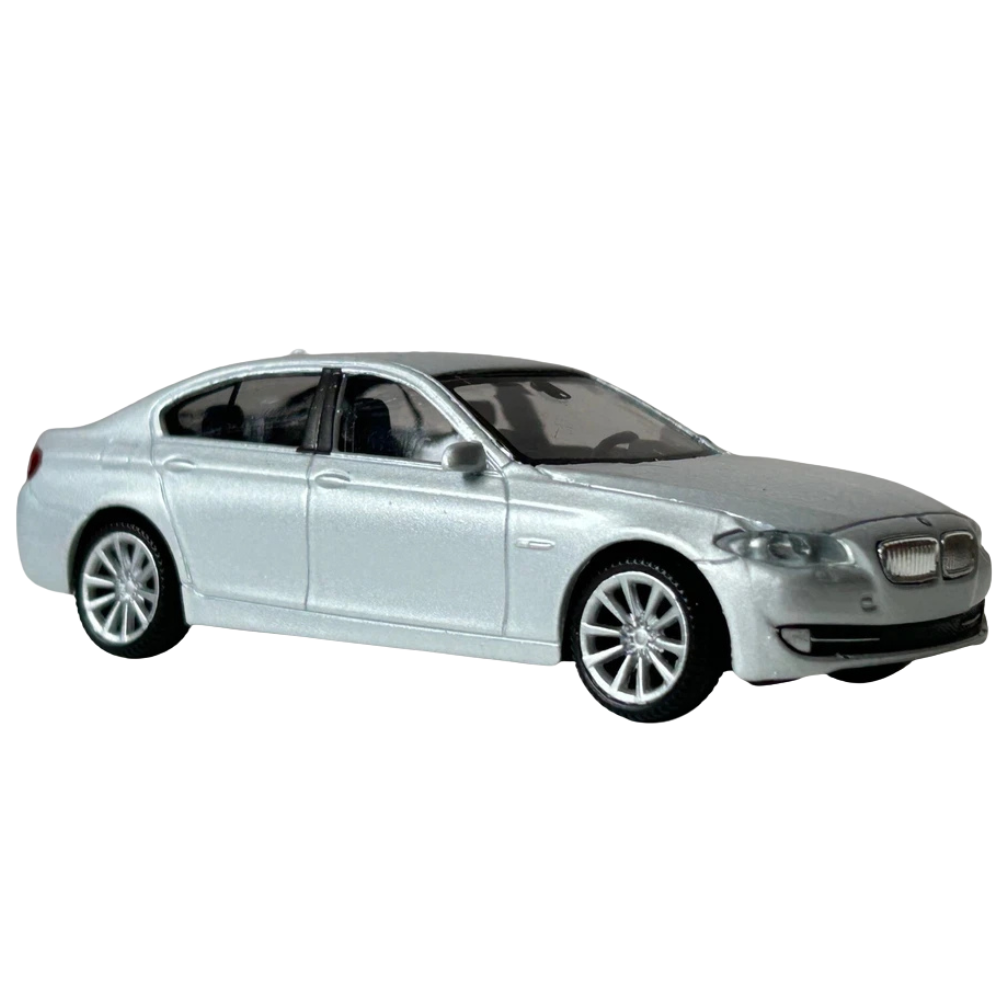 Welly Bmw 535i Silver Diecast Luxury German Car Model Toy 1:43 Scale Collectible Vehicle