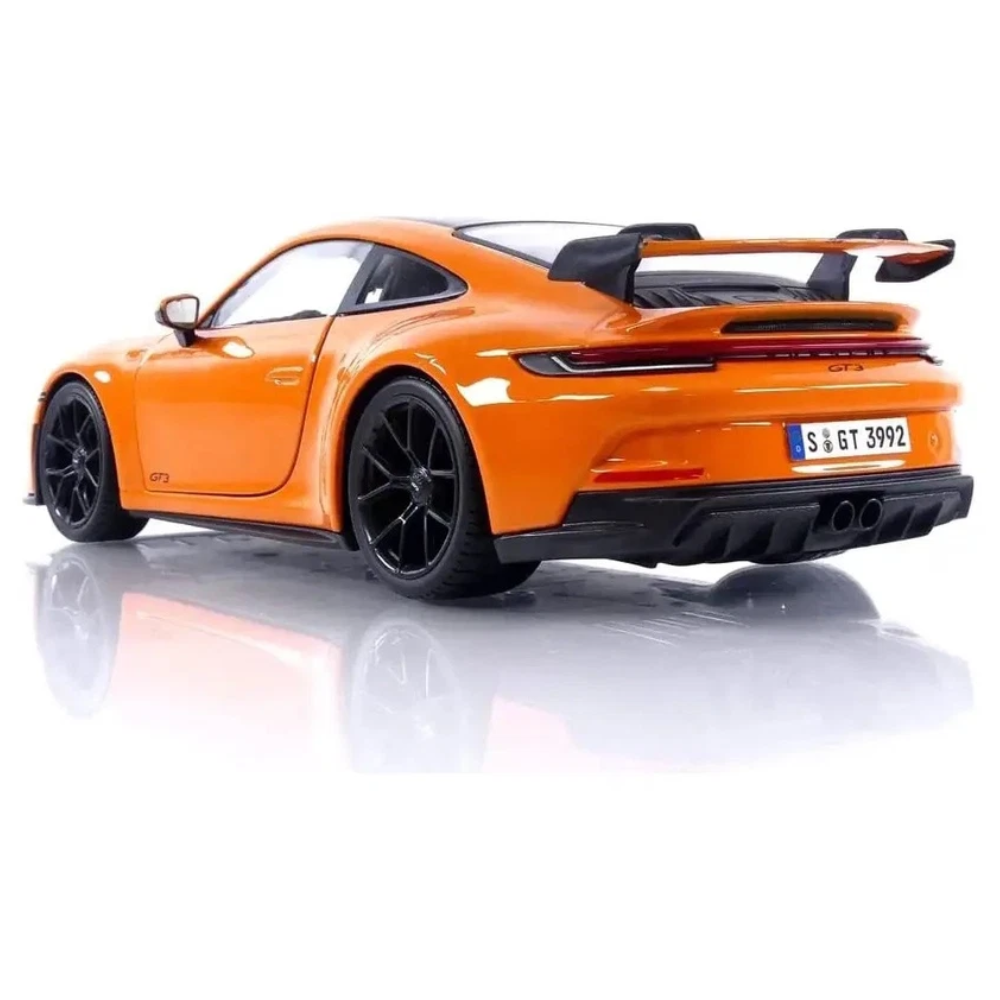 Maisto Porsche 911 GT3 1:18 Scale Diecast Model Car Orange Collectible Toy