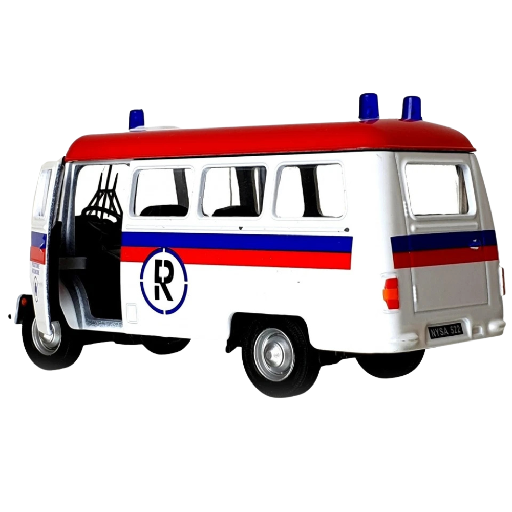 Welly Nysa 522 Polish Ambulance 1:34–1:39 Scale Diecast Classic Car Model Toy