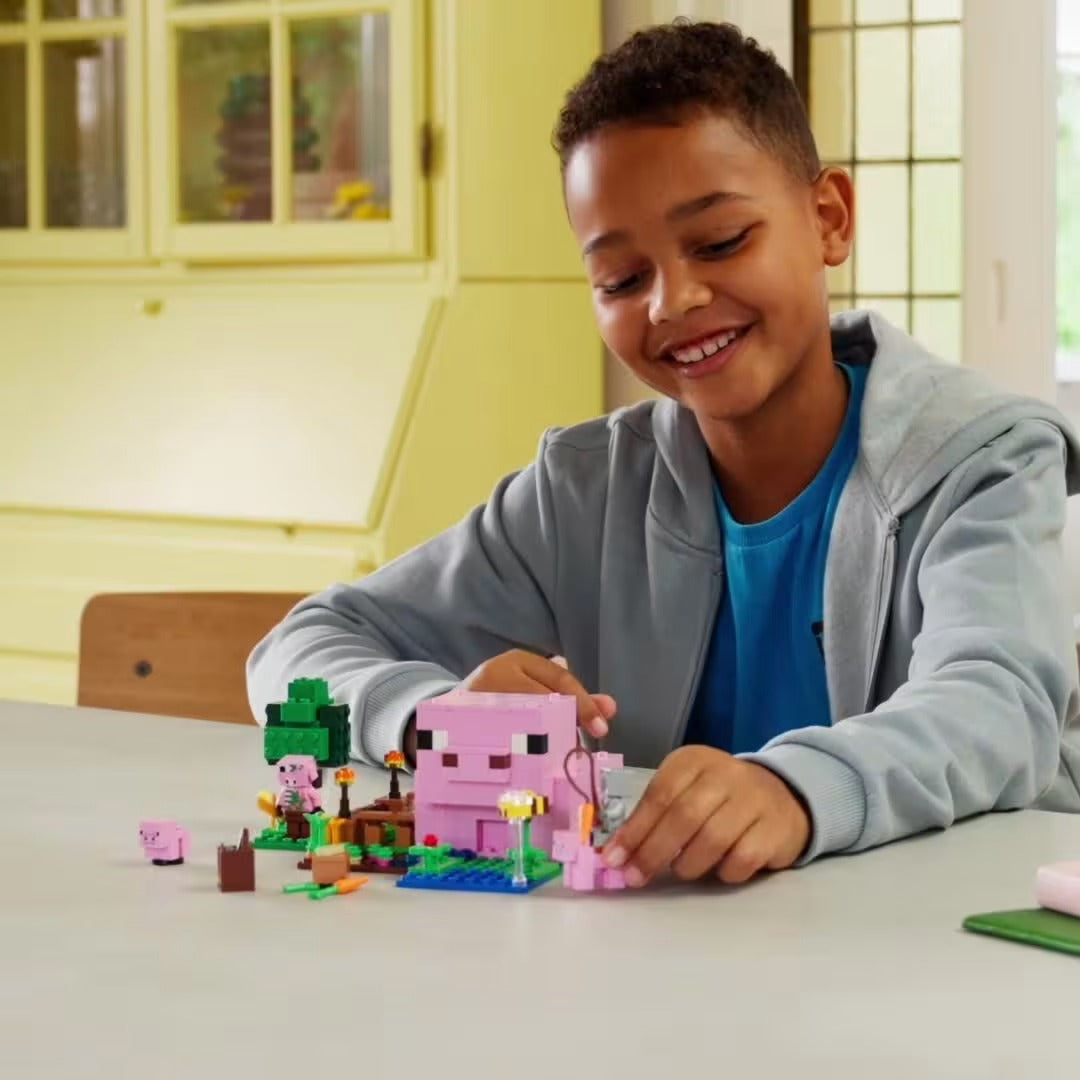LEGO Minecraft 21268 Baby Pig House Playset