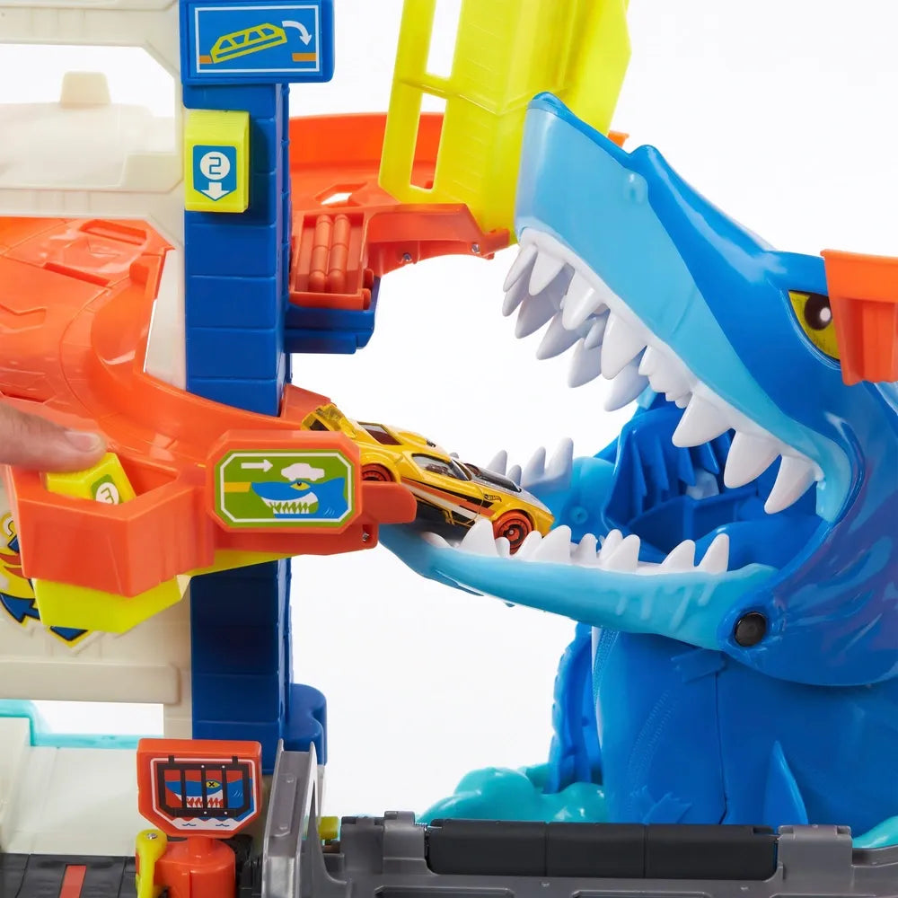 Hot Wheels City Attacking Shark Escape Track Playset