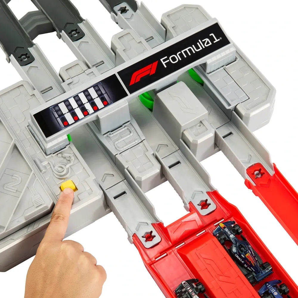 Hot Wheels Formula 1 Grand Prix Circuit Track Set with 3 Die-Cast Cars