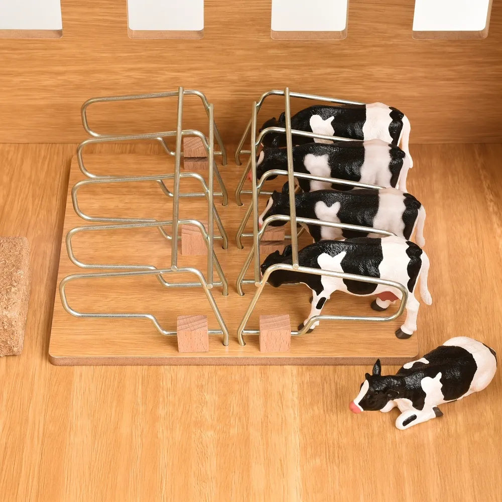 1:32 Scale Wooden Farm Shed Playset