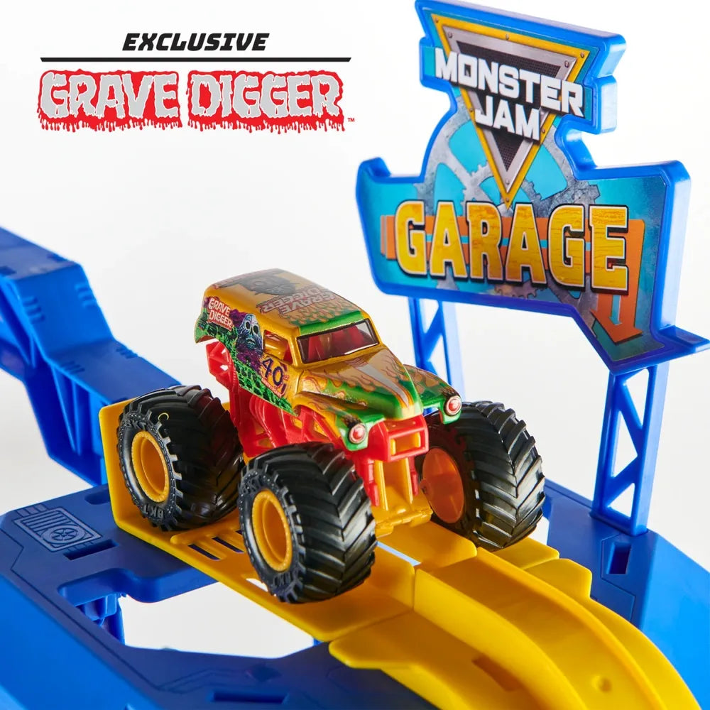 Monster Jam Garage Playset with 1:64 Grave Digger Die-Cast Truck