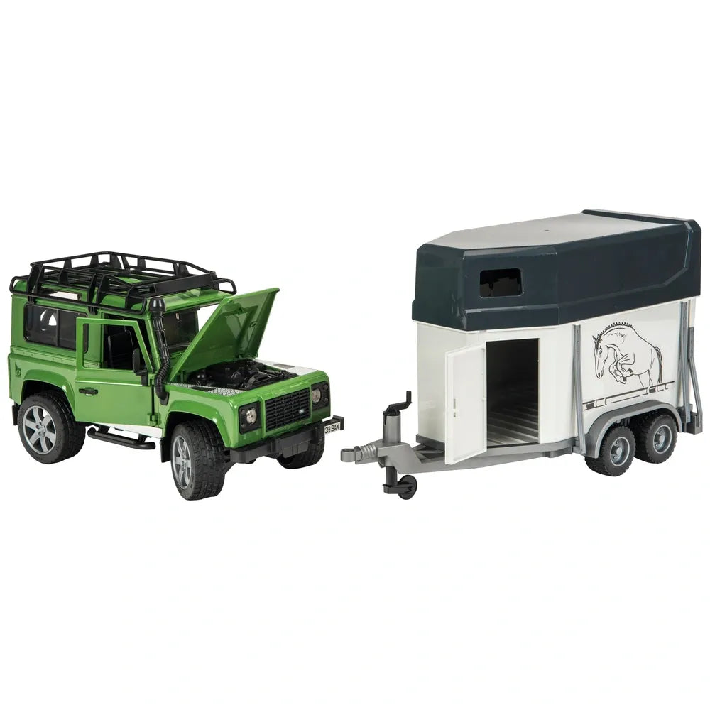 Bruder 1:16 Scale Land Rover Defender with Horse Trailer