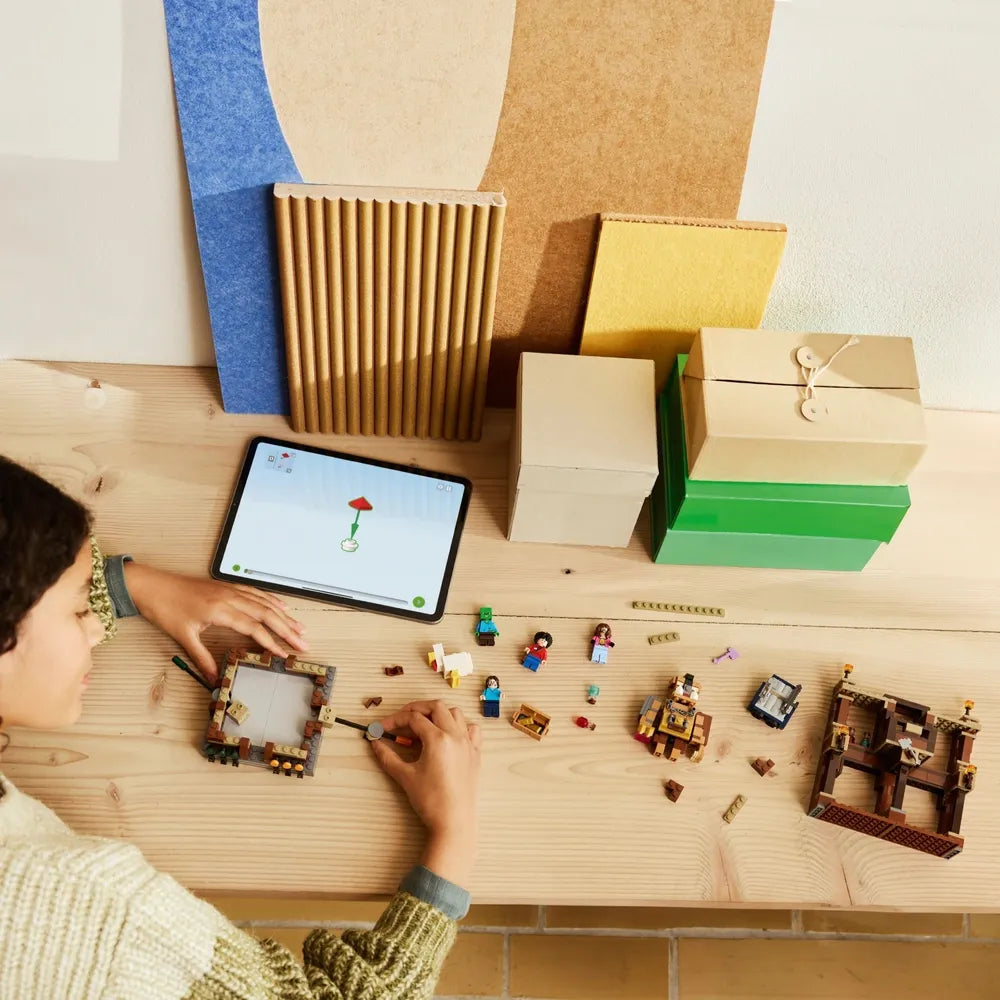 LEGO Minecraft 21272 Woodland Mansion Battle Ring Adventure Set