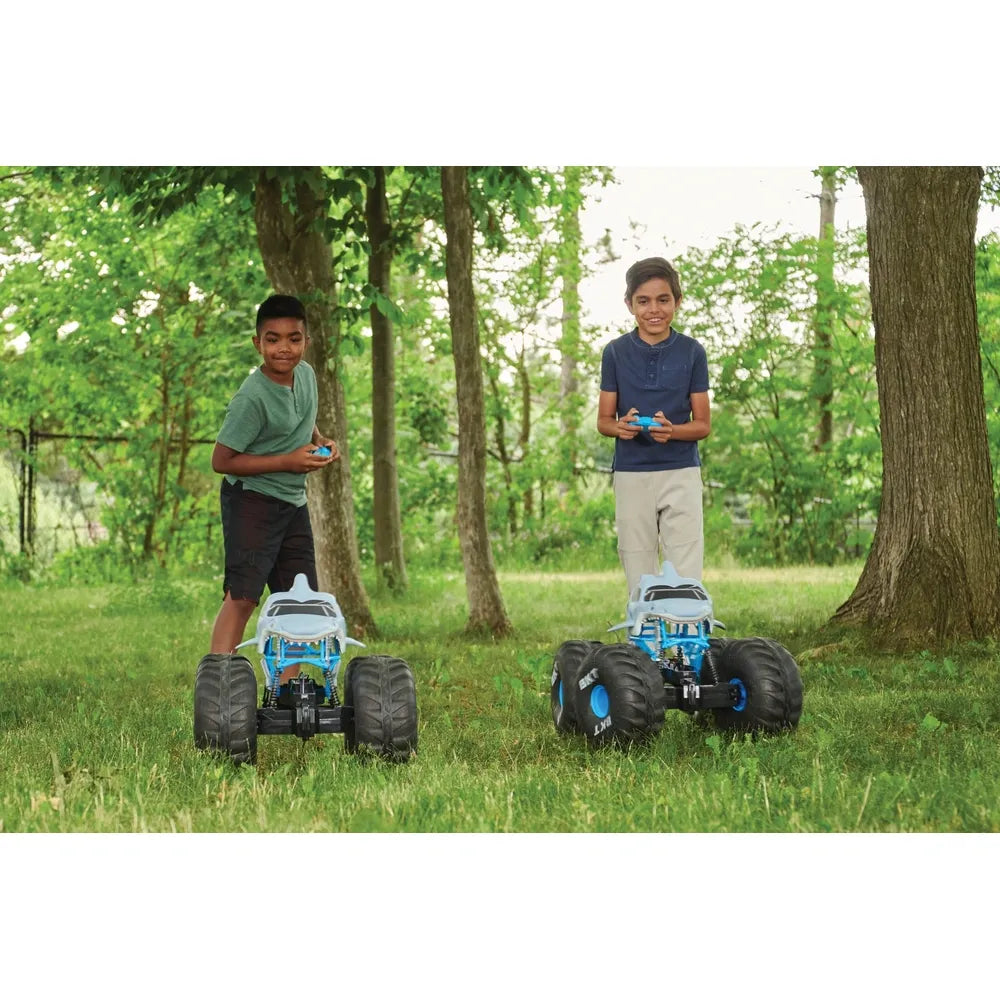 Monster Jam 1:6 RC All-Terrain Megalodon Monster Truck