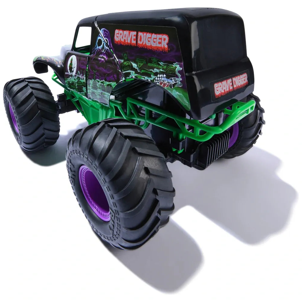 Monster Jam Smash & Bash 1:15 RC Grave Digger Monster Truck